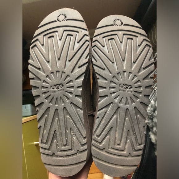 UGG Classic Tall Boots - Picture 5 of 8